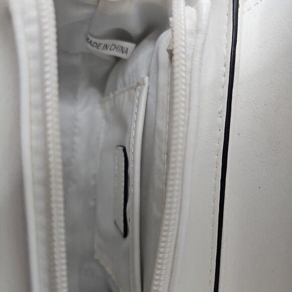 Handbag Republic Bag White Convertible Tasseled Clutch Shoulder Zipper Clasp - Picture 10 of 16